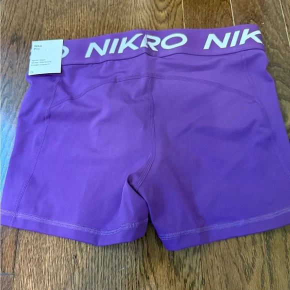 Nike Pro Women's Purple and Coral Athletic Shorts. NWT. SIZE MEDIUM - Picture 3 of 7